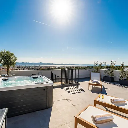 Luxury Rooftop Apartman *