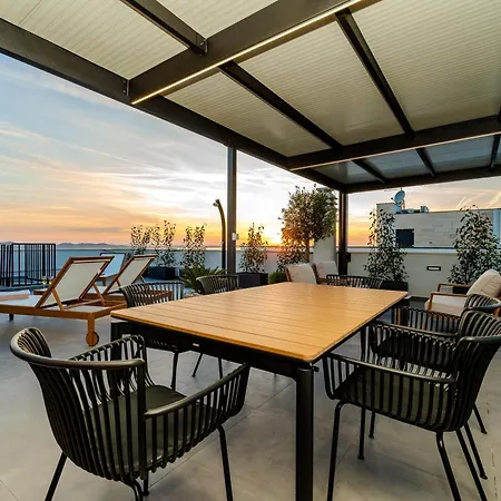 Luxury Rooftop * Zára
