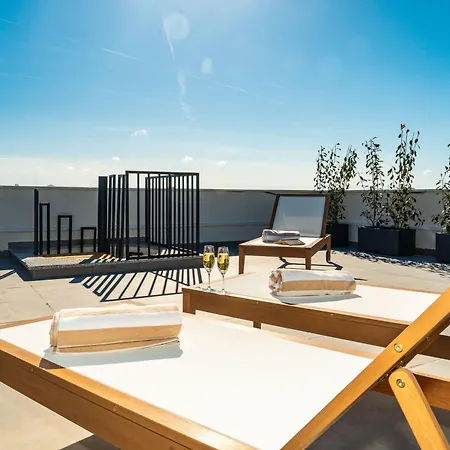 Luxury Rooftop Apartman