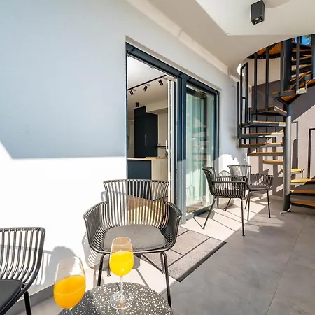 Luxury Rooftop Apartman *